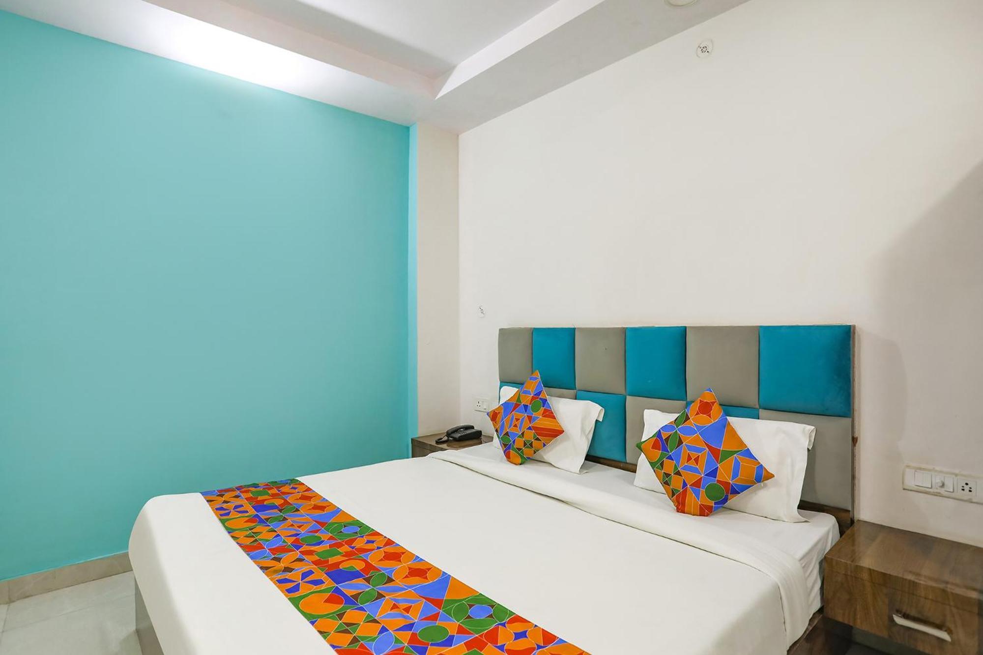 Fabhotel Sm Palace Chinhat Luaran gambar