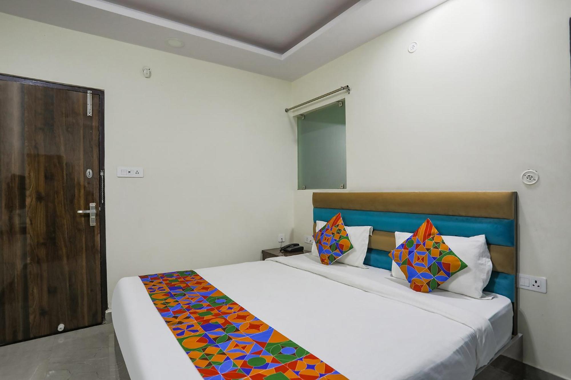 Fabhotel Sm Palace Chinhat Luaran gambar