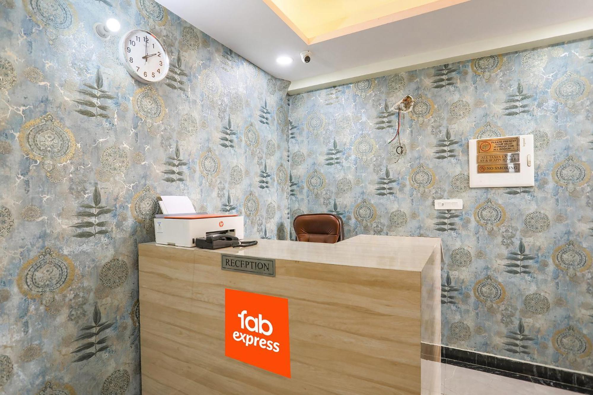Fabhotel Sm Palace Chinhat Luaran gambar
